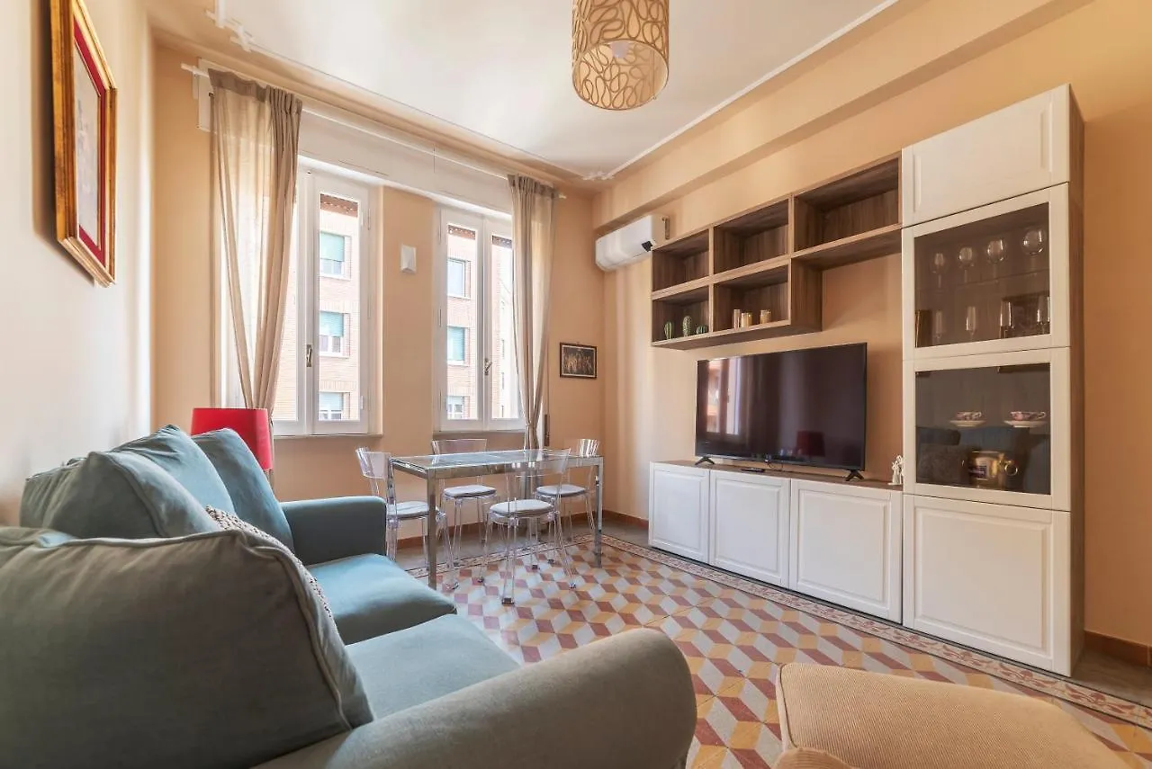 Apartment Bright Apt - San Pietro & Castel Sant'Angelo Rome