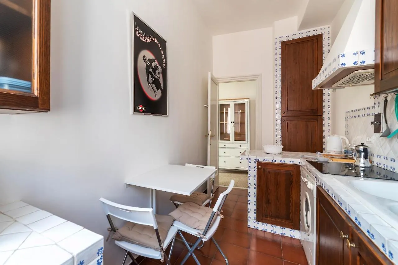 Apartment Bright Apt - San Pietro & Castel Sant'Angelo Rome
